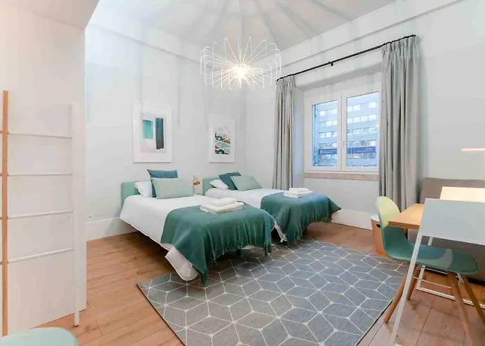 Bed & Breakfast Nlc & Lisbon