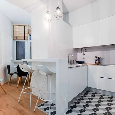 Bed & Breakfast Nlc &